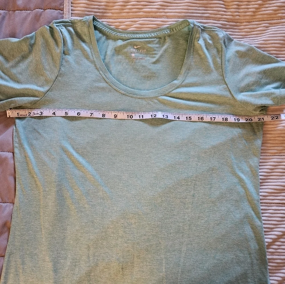 Nike Women's Aqua Heather Short Sleeve Tee Size L